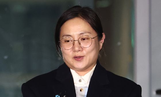 두 손 모은 박나래