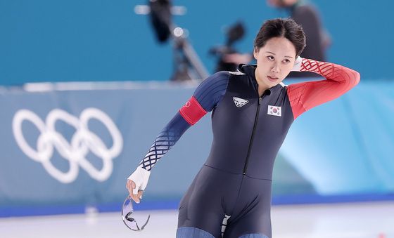 레이스 마친 박지우