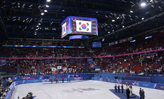 밀라노에 퍼지는 태극기 물결