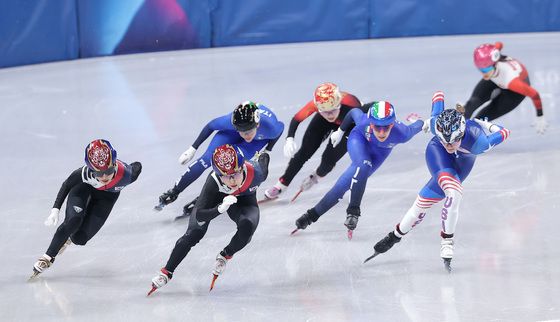 '숨막히는 결승전'