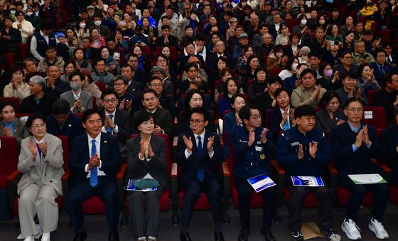 포항 방문한 김민석 총리