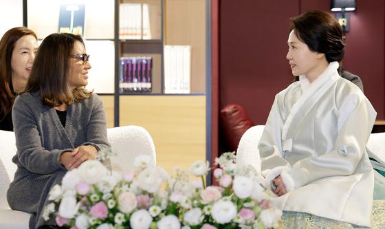 김혜경 여사, 호잔젤라 다 시우바 여사와 친교 행사