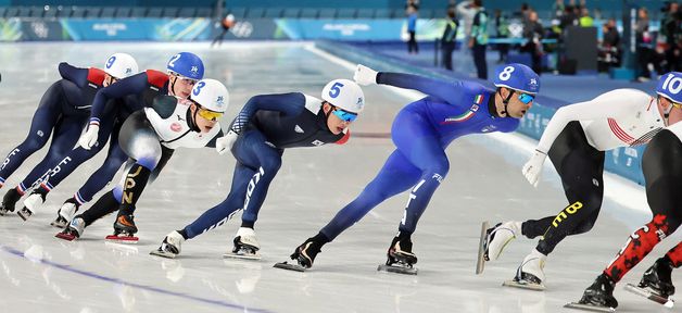 기회 엿보는 정재원