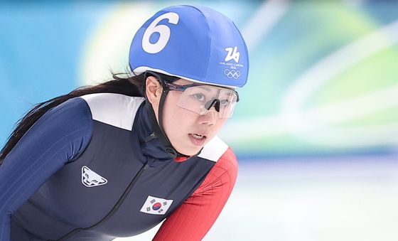 레이스 마친 박지우