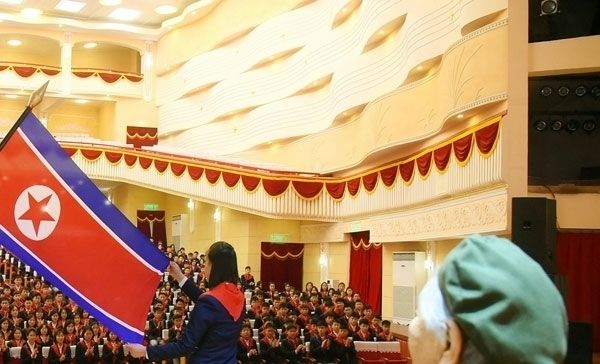 학생들에게 '전쟁사' 가르치는 北…참전용사 강의 진행