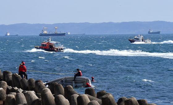 딩기요트 사고 인명 구조 중
