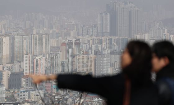 강남 아파트값 2년만에 하락 전환하나