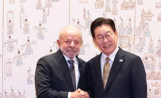 룰라 브라질 대통령 손 잡은 이재명 대통령