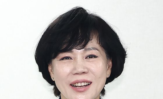 광역단체장 후보자 면접서 인사말 하는 전현희 의원