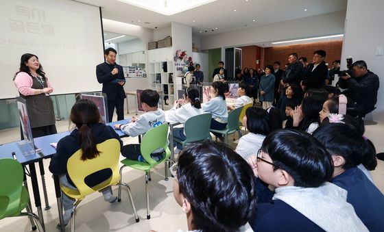 어린이들과 골든벨 퀴즈 하는 오세훈 시장