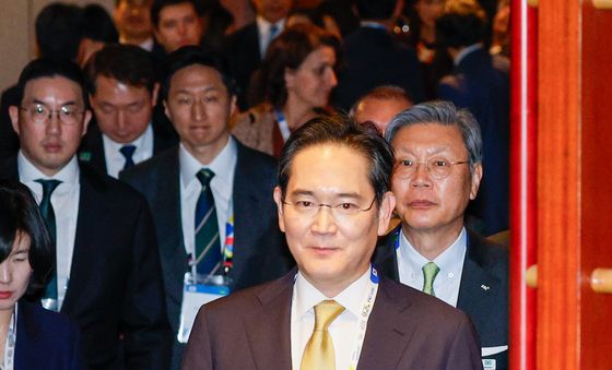 입장하는 이재용 회장