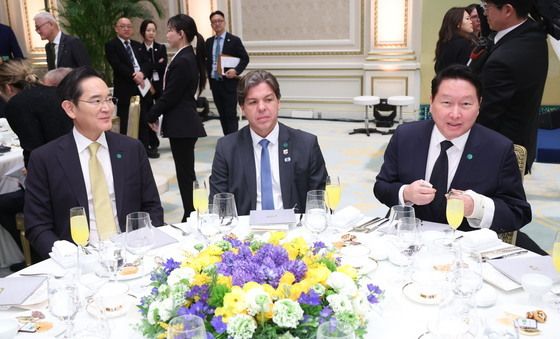 브라질 대통령 환영 만찬 참석한 이재용·최태원 회장