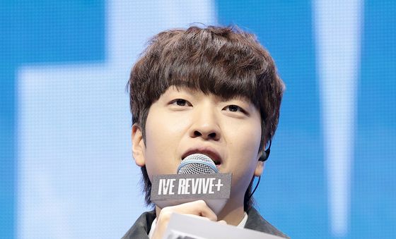 유재필, 비주얼 MC의 명품 진행