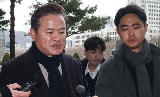 '통일교 금품수수 의혹' 임종성 전 의원 합수본 출석