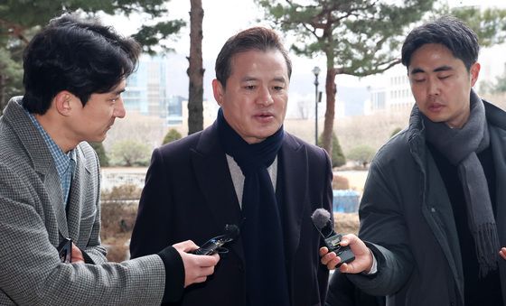 '통일교 금품수수 의혹' 임종성 전 의원 2차 소환