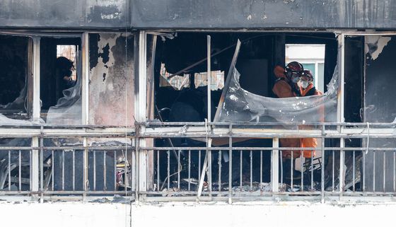 은마아파트 화재, 까맣게 타버린 내부