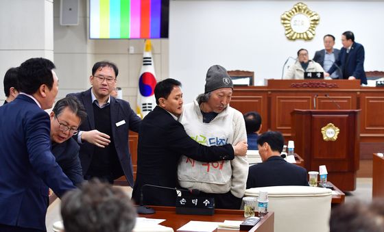 장애인 이동권 보장 요구하는 시민단체