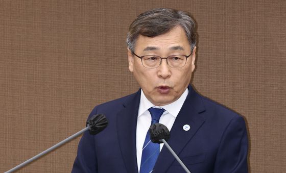 서울시의회 개회식 인사말하는 정근식 교육감