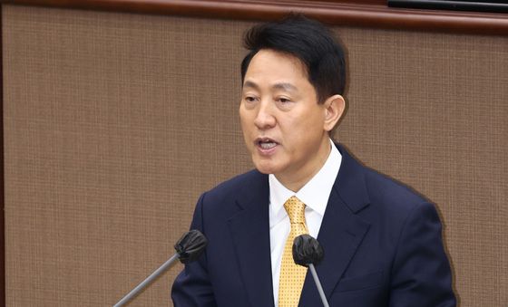 서울시의회 찾은 오세훈 시장