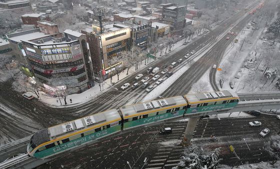 겨울왕국으로 변한 대구