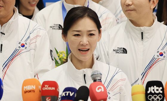 올림픽 성과 발표하는 이수경 단장