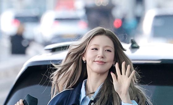 미연, 팬들 만나기 100m 전