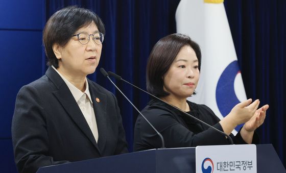 정은경 장관, 응급환자 이송쳬게 혁신 시범사업 브리핑