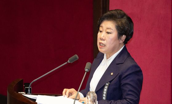 형법 필리버스터 나선 조배숙 의원