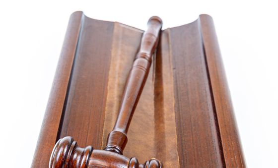 우원식 의장 '12·3 비상계엄 해제' 의사봉 국회기록원 1호 기록물 기증