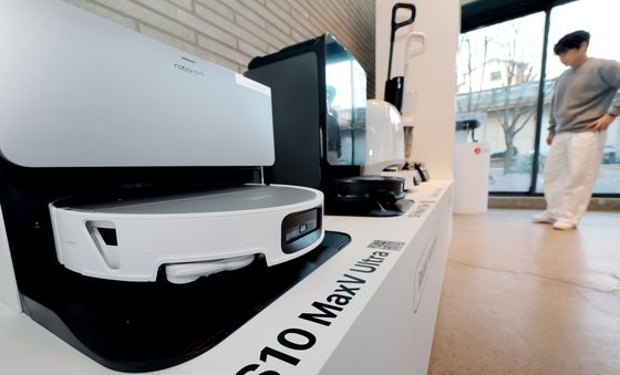 강력흡입으로 돌아온 로보락 'S10 맥스V 울트라'