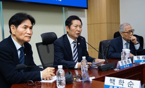 발언하는 정청래 민주당 대표