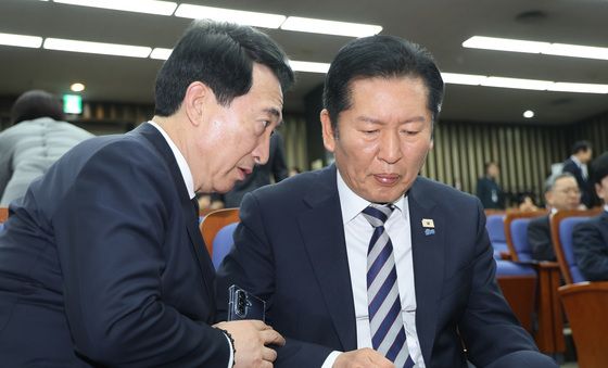 대화하는 정청래·박수현