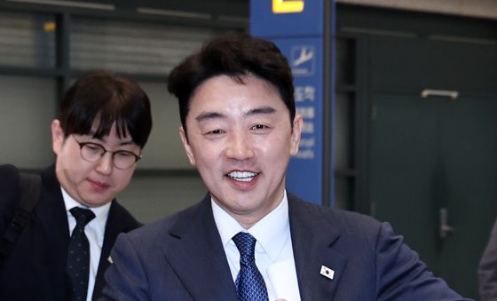 강훈식 청와대 비서실장, UAE 방문 마치고 귀국