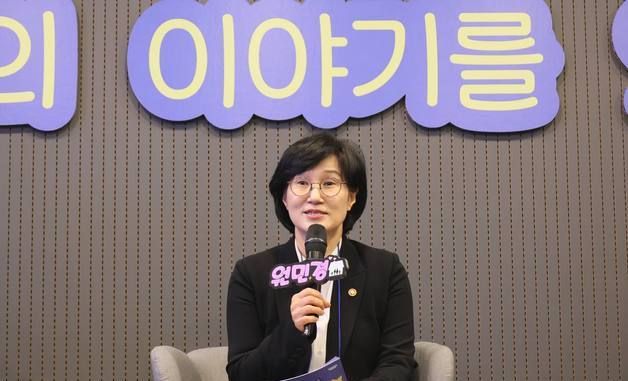 원민경 성평등가족부 장관, 가정 밖 청소년 토크 콘서트 참석