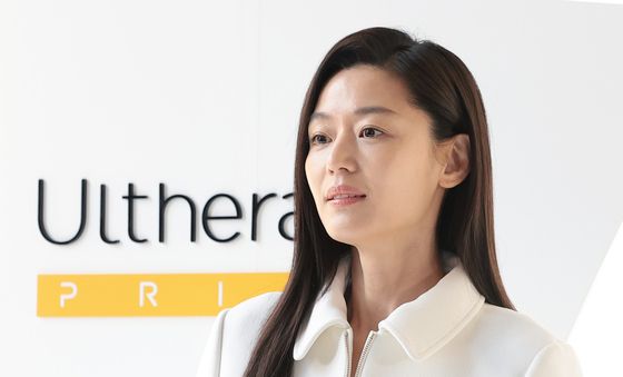 전지현, 한결같은 아름다움