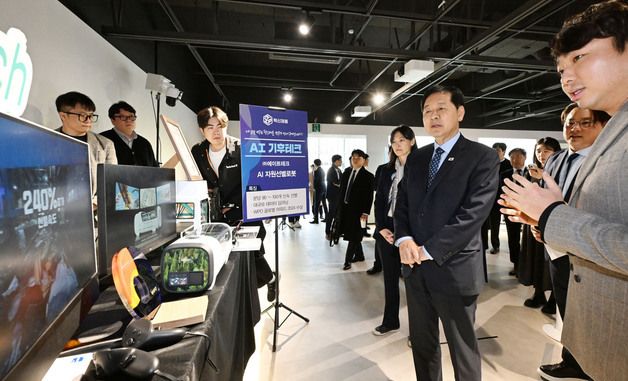 구윤철 부총리, AI 혁신기업 현장방문
