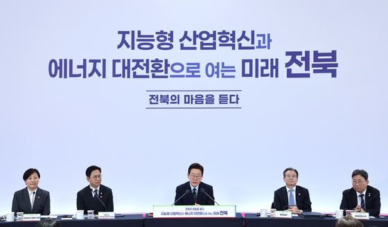 전북 타운홀미팅 갖는 이재명 대통령