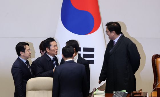 의장석 향한 정청래 민주당 대표