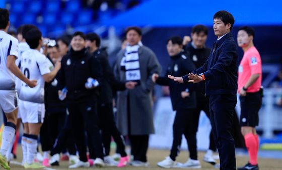 이정효 감독 '차분하게 하자'