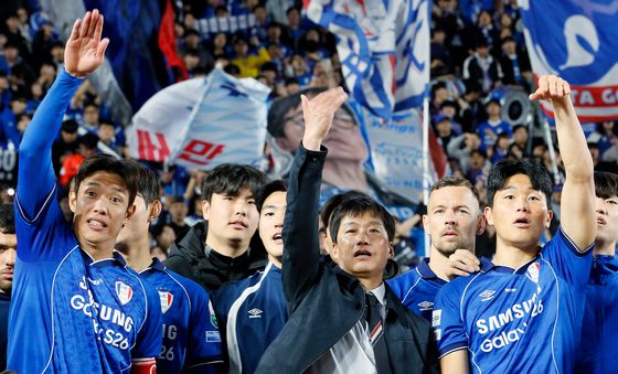 '주인공 빨리와'