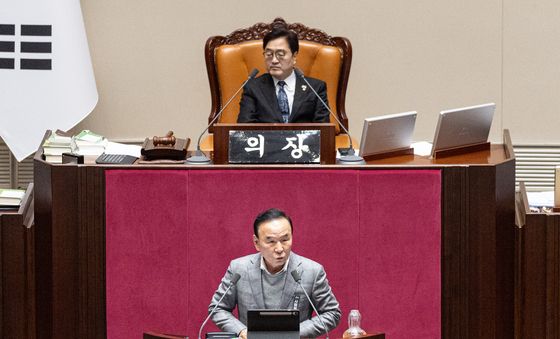 국민투표법 무제한 토론 돌입한 박덕흠 의원