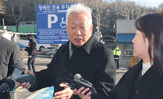 취재진 민난 류석춘 전 교수