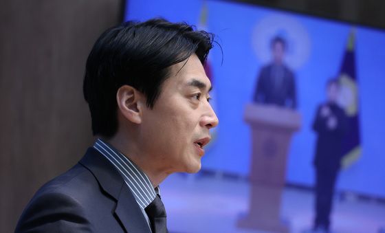 조국혁신당 합당 관련 기자회견하는 한준호