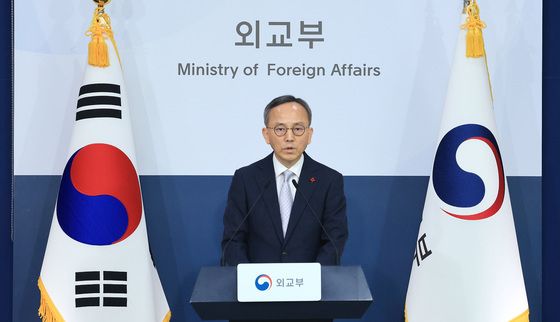 정례브리핑하는 박일 외교부 대변인