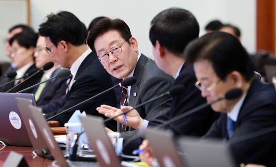 국무회의 발언하는 이재명 대통령