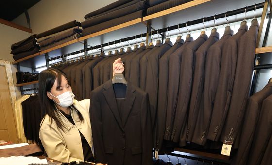 '무료로 면접정장 빌려드려요'