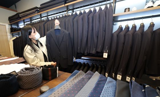 '무료로 면접정장 빌려드려요'