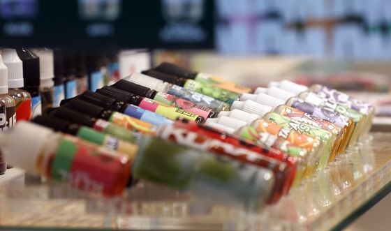 전자담배도 '담배'로 규제, 4월부터 담배사업법 개정안 시행