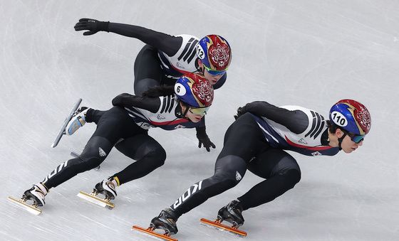 남자 선수들과 훈련하는 김길리