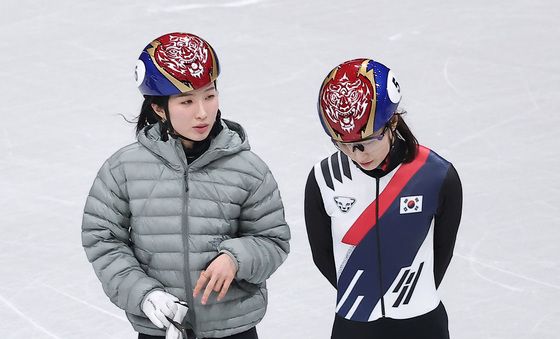 대화 나누는 김길리·최민정